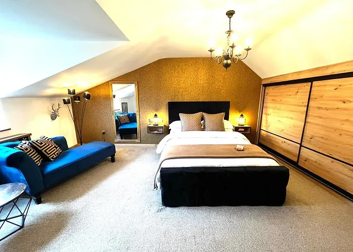 Rose Cottage B&BAirport Hotel